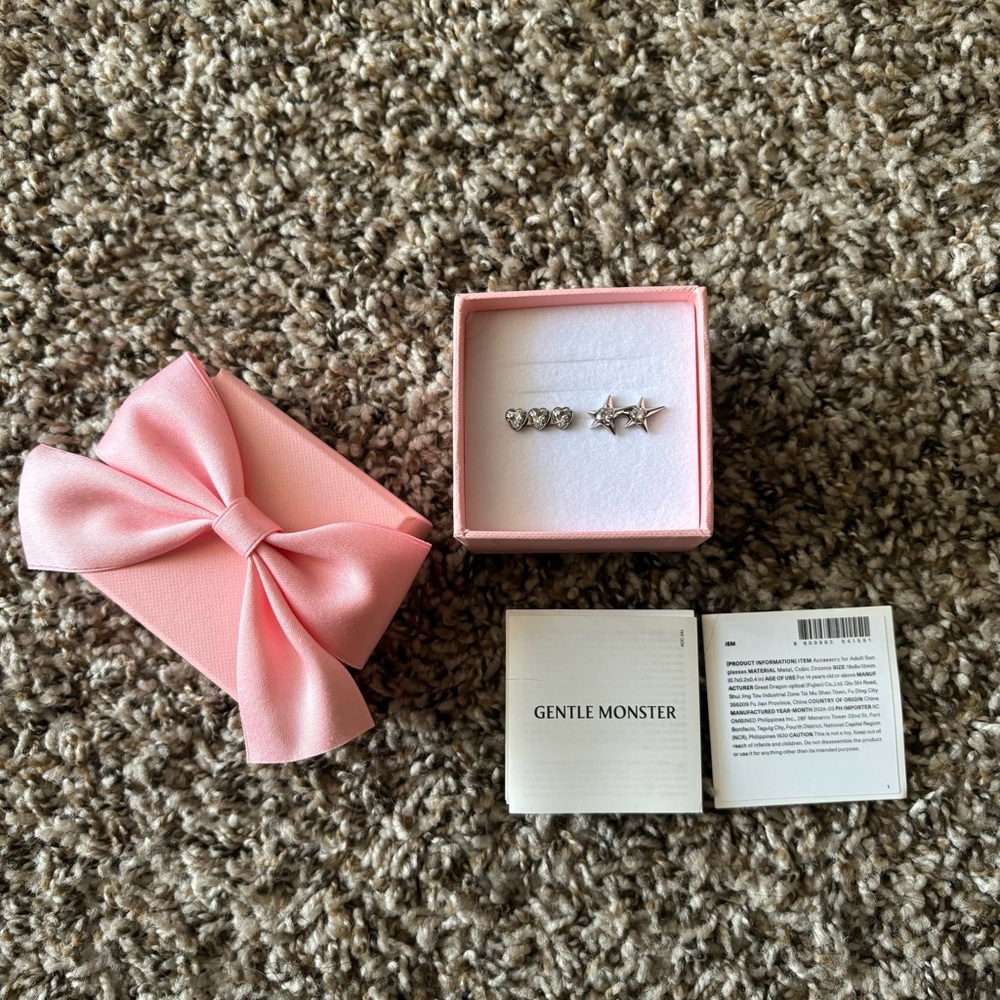 Gentle Monster Jentle Salon Charms